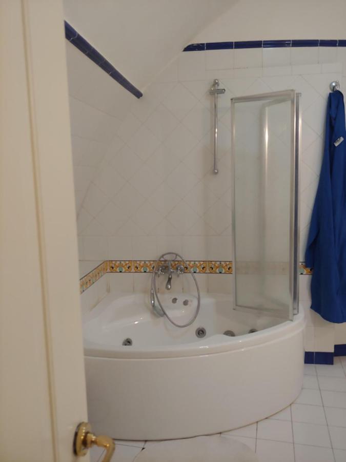 La Casa Di Francesca Hotel Napels Buitenkant foto