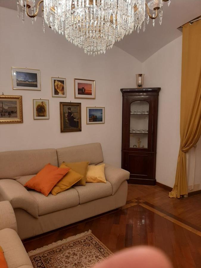 La Casa Di Francesca Hotel Napels Buitenkant foto